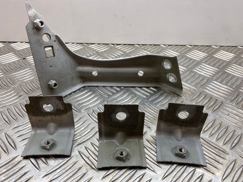 Volkswagen PASSAT B8 2017 Halterung Kotflügel 3G0821141A GNR16616