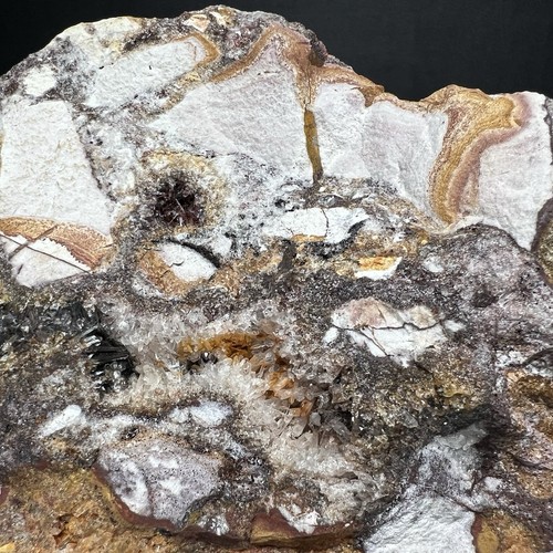 714gr New Discovery Multi mix Geodes Filled Crystalline Quartz Silicified Tuff - Picture 14 of 24