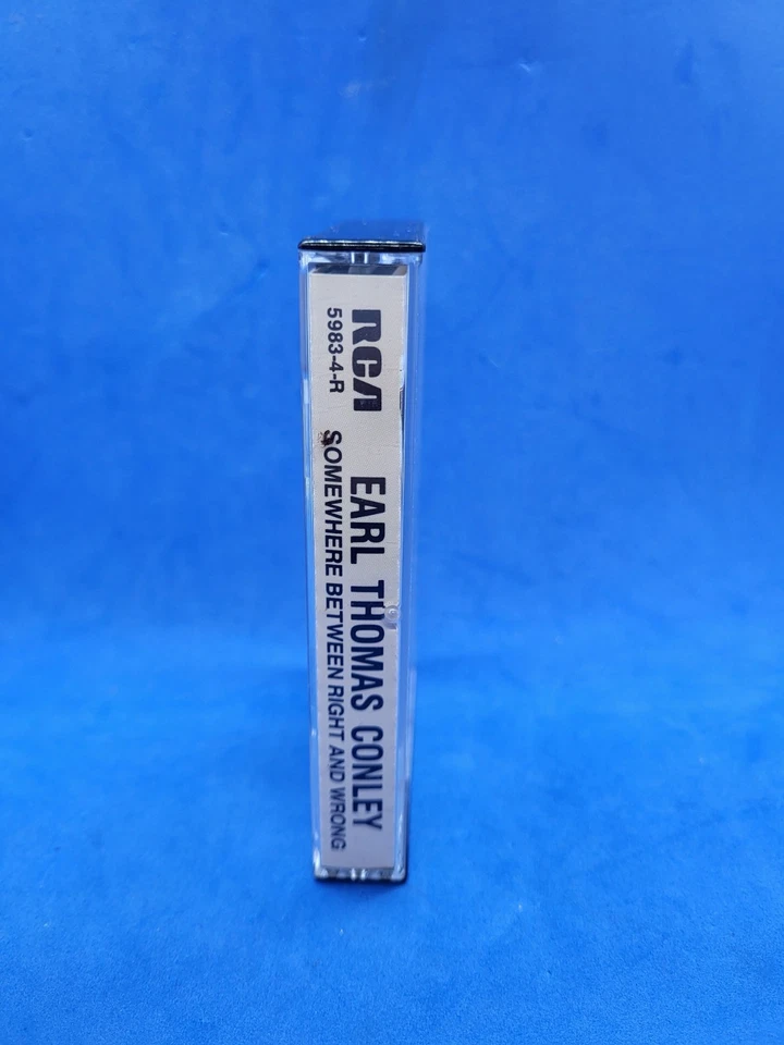 Earl Thomas Conley - Somewhere Between Right & Wrong (1982, RCA) Cassette Foto 3 de 4