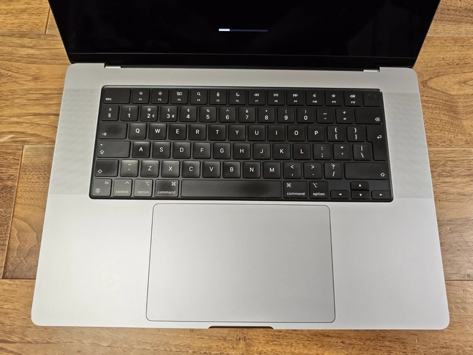 Apple MacBook Pro 16" M1 Pro · 16GB · 1TB, photo 2 of 5