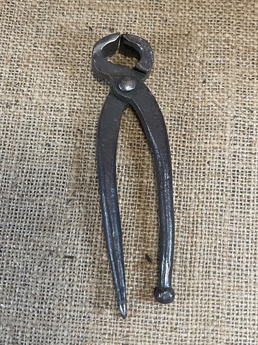 D-B ? German Vintage Farrier #6 Inch Nippers with Claw - Picture 11 of 12