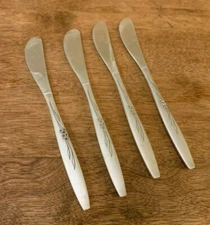 4 Butter Spreader Knife Knives Enchantment Gentle Rose 1960 Oneida Silverplate