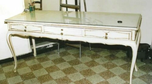 Tavoli d'antiquariato barocco