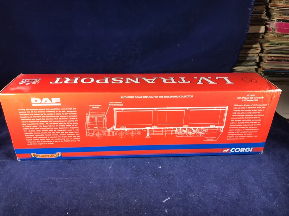K-53 CORGI 1:50 SCALE DIE CAST TRUCK  - CC13227 DAF XF SPACE CAB CURTAINSIDE - Image 3 of 4