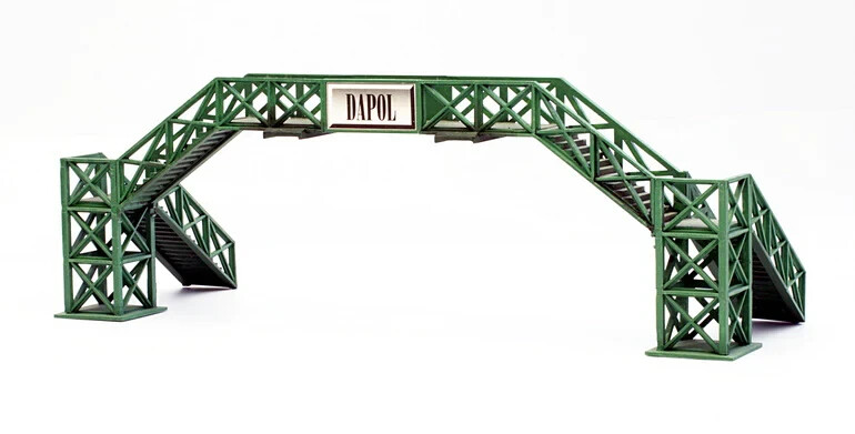 Dapol Kitmaster  ""OO/HO"" Railway Platform / Trackside Footbridge C004