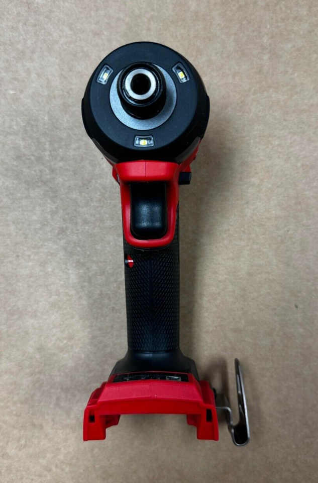 Visseuse à Chocs Milwaukee 2953-20 1/4" 18V 6Ah (batterie Incluse) - Open Box