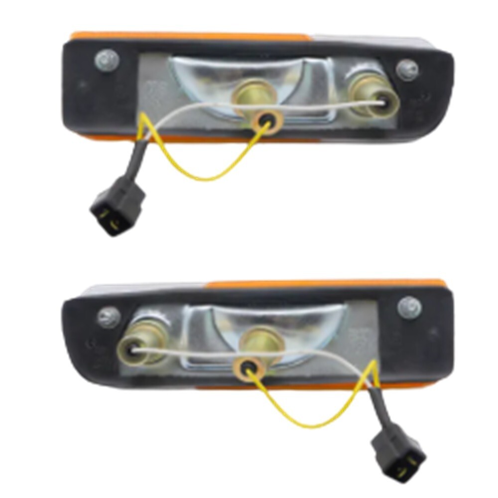 FRONT TURN SIGNAL LIGHT LAMP PAIR For Datsun Bluebird 510 710 160J