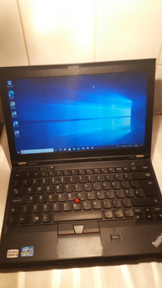 Lenovo ThinkPad X230 · i5-3320M · 8GB · 256GB, photo 3 of 5