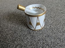 Ceramic Pestle and Mortar, in shape of a drum, White with Gold Gilt