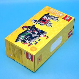 LEGO Mini Knight&rsquo;s Castle (40775) GWP 2025 Micro-Scale versions of 6073 and 6086