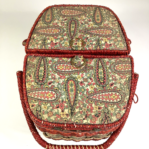 VINTAGE Singer FOOTED SEWING WICKER BASKET WITH PAISLEY FLORAL LID SATIN LINING - Picture 7 of 13