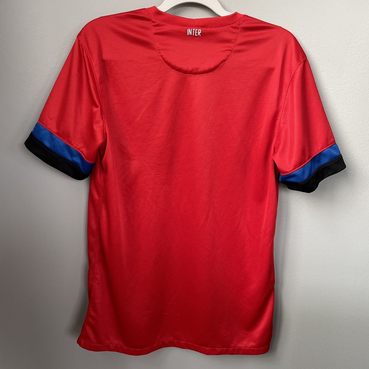 NIKE PIRELLI INTER サッカーウェア Tシャツ Nike Inter Internazionale size Medium Jersey Red 2012 2013