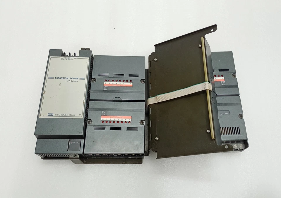 IDEC IZUMI FA-1J Expansion Power supply PFJ-PS1DCU With PFJ-T081U - Image 3 of 4