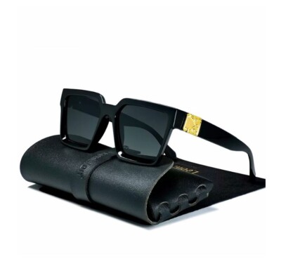 Classic Hip Hop Rapper Gangster SUN GLASSES Black Frame Gold Medallion Dark Lens