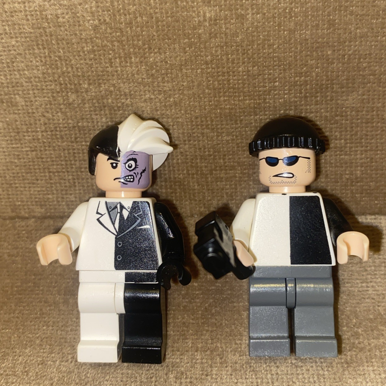 LEGO BATMAN 2006 TWO-FACE MINI FIGURE plus HENCHMAN