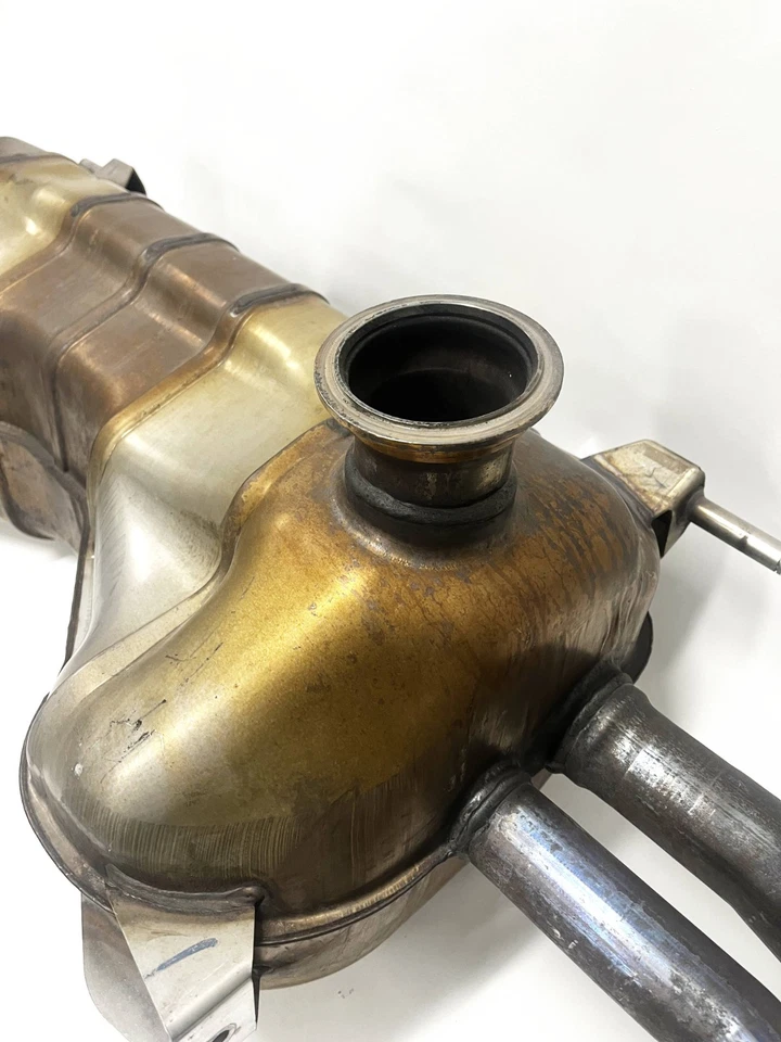 LAMBORGHINI HURACAN EXHAUST MUFFLER 2015-2016-2017-2018-2019; 4T0 251 609 - Image 4 of 4