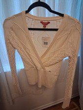 GUESS Women  s Cable Knit V-Neck Sweater Cream Ivory Size XS Pullover Soft