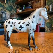 Breyer 'Let's Have a Picnic' grey near leopard spotted classic horse model RARE