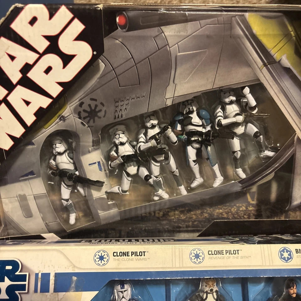 Imperial Pilot Serie 2 II Evoluciones Guerra de las Galaxias Colección Legado Sin usar, en caja Completo Foto 4 de 4