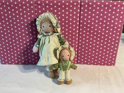 VTG. KNICKERBOCKER HOLLY HOBBIE S FRIEND AMY PLUSH RAG DOLL LOT, 9 IN & 5 IN.