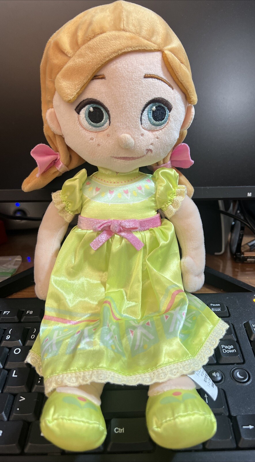 Disney Princess Frozen II Young Anna 13