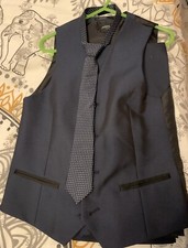 2 Piece Suit And Tie Set.