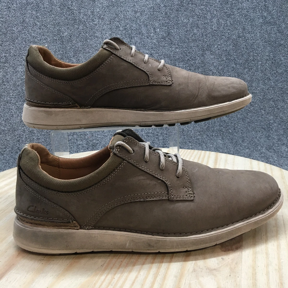 Clarks taupe cheap