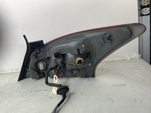 2009-2011 Nissan Maxima Left OEM Halogen Tail Light - Picture 7 of 8