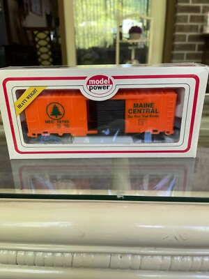 HO Scale Train Car Model Power ''MAIN CENTRAL''