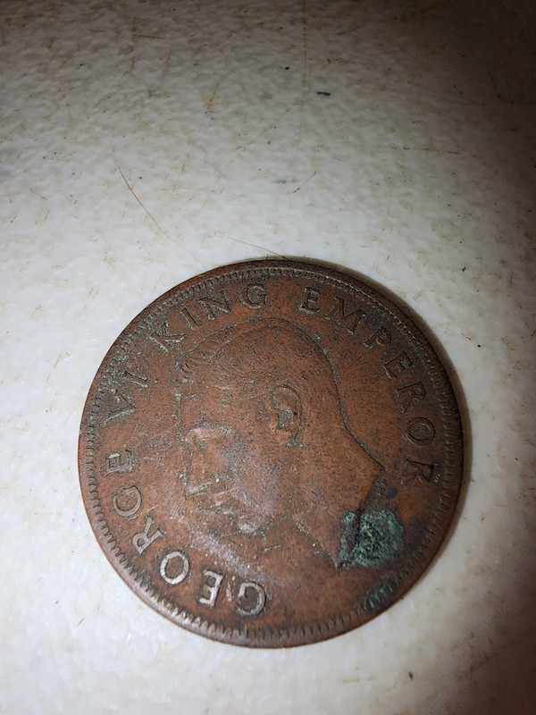 New Zealand George VI 1942 Penny Pretty rough condition. (SK 13)