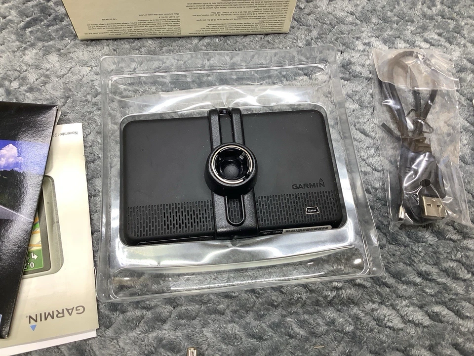 Garmin Nuvi 1300T GPS – 4.3" Touch, Lifetime Traffic | Open Box - Image 3 of 4