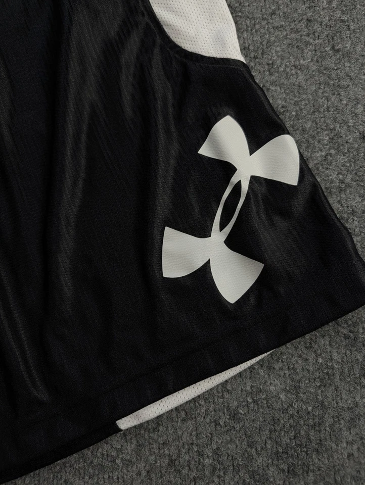 Shorts atlético masculino Under Armour Heat Gear grande preto solto cordão academia GG - Imagem 2 de 4