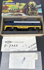 Athearn 3027 HO Scale Chesapeake & Ohio F7A Dummy RTR Diesel Locomotive In Box