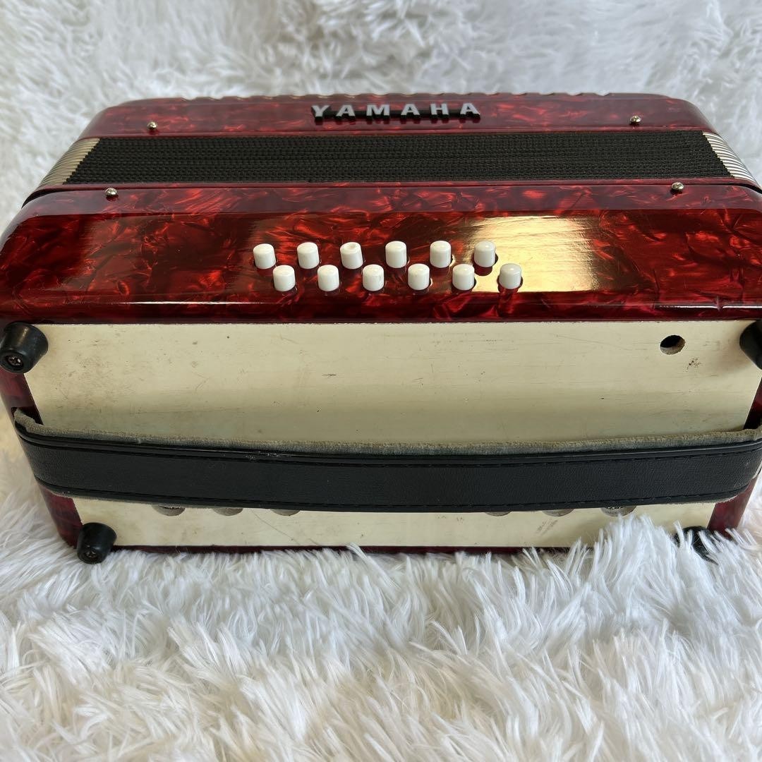 YAMAHA ヤマハ YA-12 アコーディオン 25鍵盤 12ベース 独奏用 YAMAHA Accordion for Solo 25 Keys Bass 12 YA-12 8905 Green