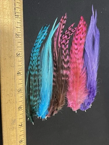 25 Feathers" Grizzly SADDLES  Size 4"-6" Pink Purple Blue