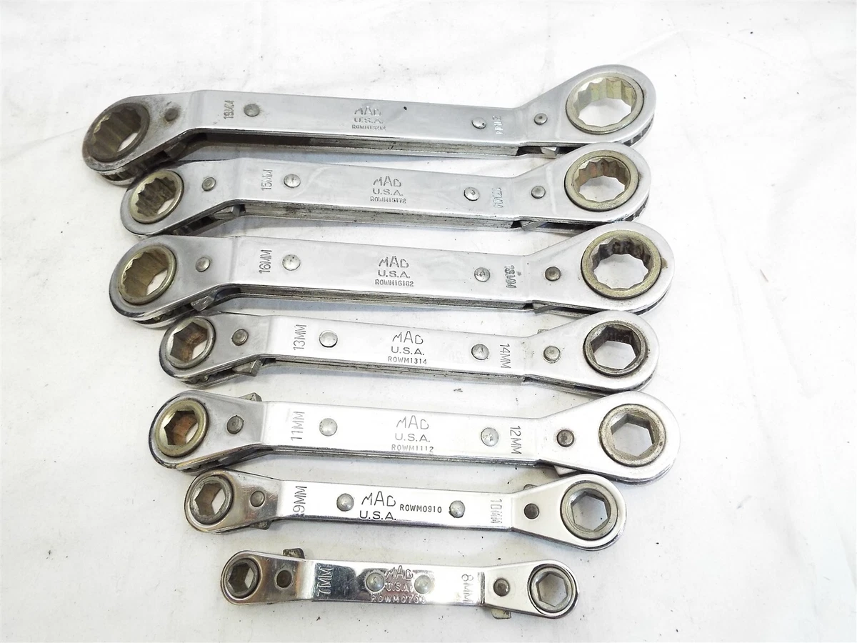 Offset ratcheting wrench sales set