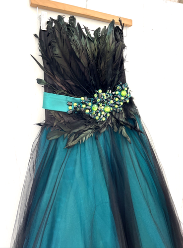 FLIRT Maggie Sorterro Black Green Peacock Feather Jeweled Ball Gown Prom Size 8 - Picture 6 of 9