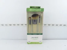 ECOTOOLS #0033- 3 PIECES, CONCEALER, FUNDATION, BROW. MAKEUP BRUSH GIFT SET