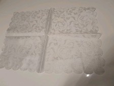 Rechteckiges Weisses Deko Deckchen Glitzer Muster ca. 32 x 44 cm