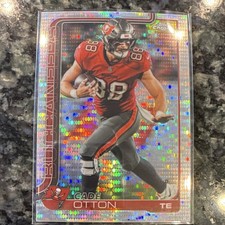 Topps 2023 Chrome Cade Otton #284 Football Tampa Bay Buccaneers NFL