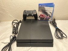 Sony PlayStation 4 PS4 500GB Black Console CUH-1215A  Controller, Cords, 1 Game