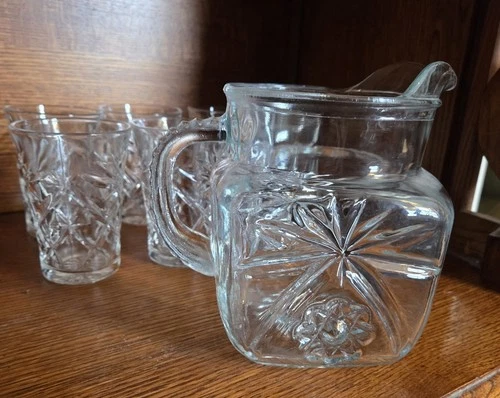 Vintage Anchor Hocking EAPC Star of David  6-Glasses and 40 ounce Sq. Pitcher