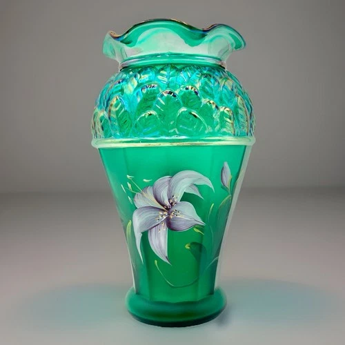 Fenton for QVC 2001 Emerald Green Lily Leaf Art Glass Vase Designer Showcase