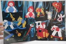 Vtg 1981 Macrame Holiday V Christmas Ornament Toy Patterns Craft Book