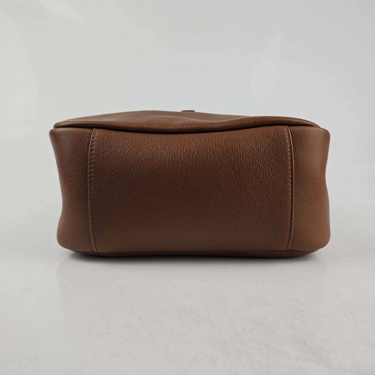 SAINT LAURENT Le 5 A 7 Small $2650 Fox Brown Leather SAINT LAURENT Le 5 A 7 Small $2650 Fox Brown Leather