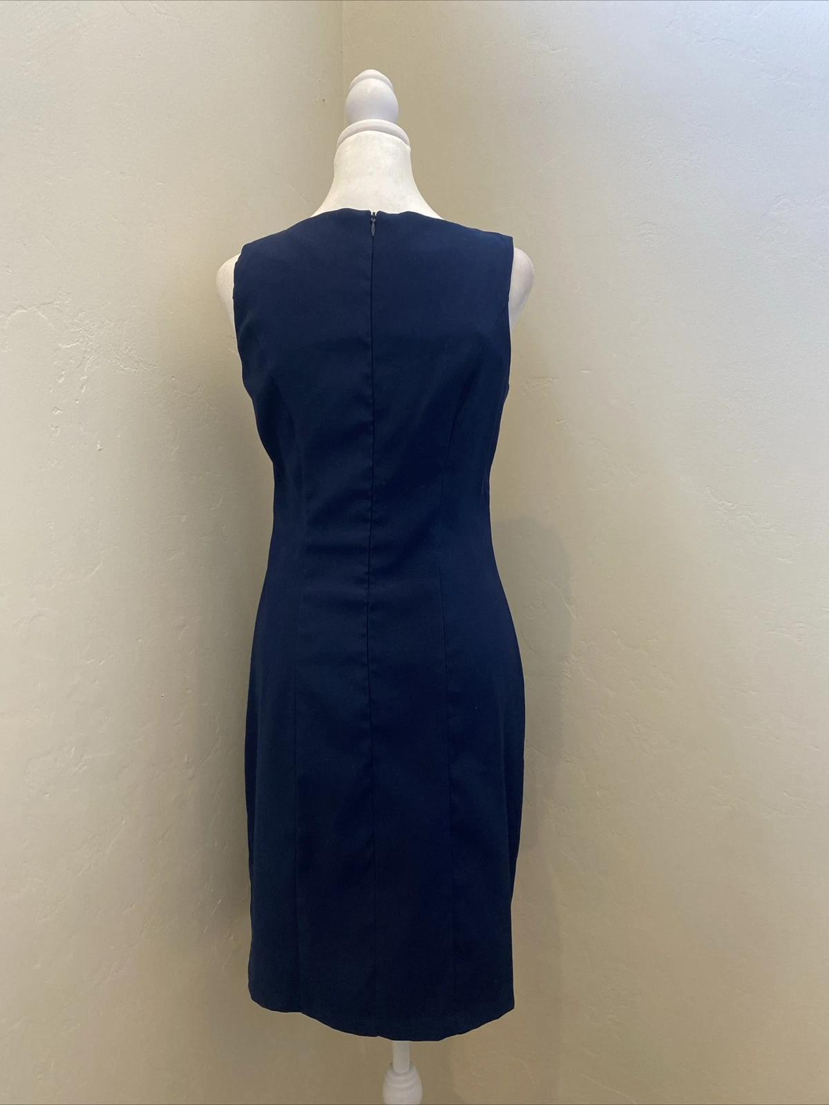 Abito da donna Alyx taglia 4 guaina blu navy senza maniche elasticizzato twill