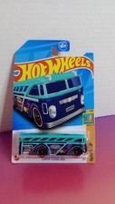 Hot Wheels Surfin School Bus Surf's Up 1/5 Teal 24/250 Diecast 1:64
