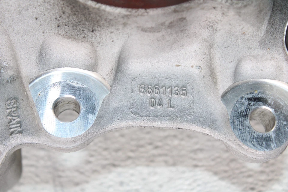 Portador de rueda de buje de husillo trasero izquierdo BMW OEM G11 G12 740i 760i 750i 2016-2022 Foto 4 de 4