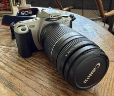 Canon EOS Rebel 2000 35mm SLR Film Camera with 85-300mm lens - no battery