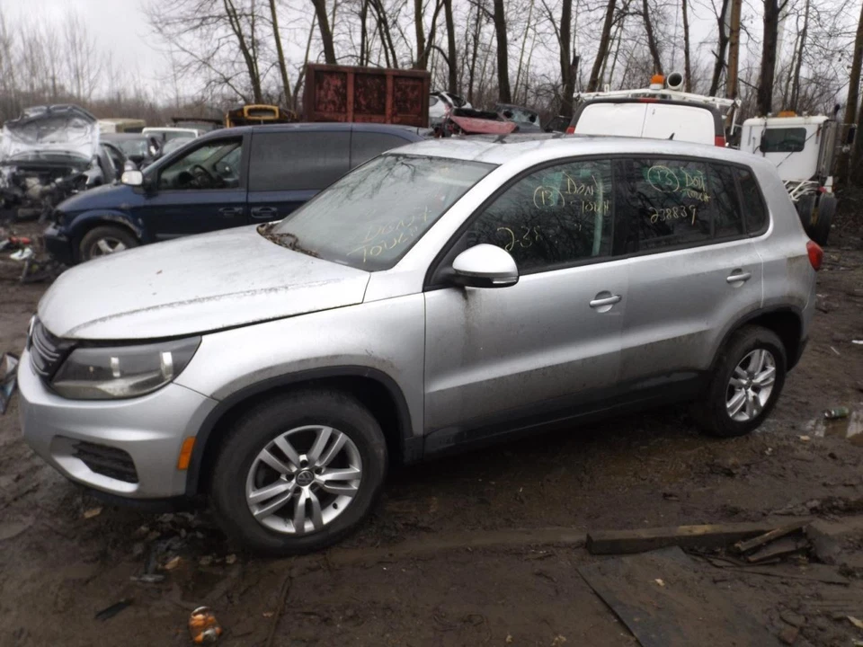 Seat Belt Front Bucket Seat Driver Retractor Fits 09-13 TIGUAN 1513821 - Image 2 of 4